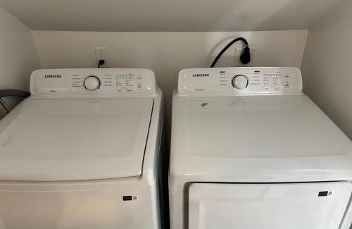 Fitchburg Apartamento | Fitchburg quiet side modern 2BD.