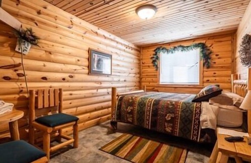Neillsville Cabaña | Fits up to 10 people in this bunk house located at the Riviera Resort in Neillsville, Wisconsin.