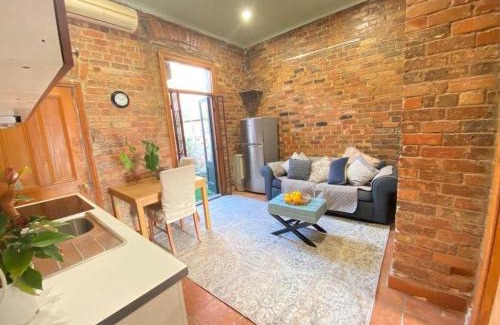 Fitzroy Casa | Fitzroy- Private rooms 2-4 guest #GuestHouse #AusGP #DirectTram #F1
