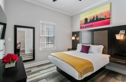 Tulane - Gravier Casa | FIVE Bathrooms with FIVE Bedrooms and Stylish