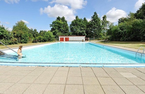 Farvang Casa | Five-Bedroom Holiday home in Fårvang 1