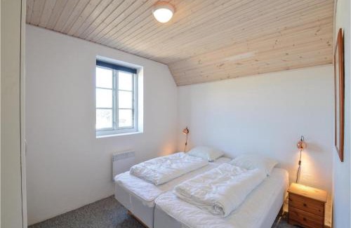 Øby Casa | Five-Bedroom Holiday Home In Ulfborg