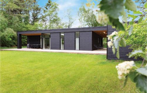 Rrvig Casa | Five-Bedroom Holiday Home In Rorvig