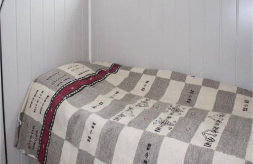 Brekke Casa | Five-Bedroom Holiday Home In Matre
