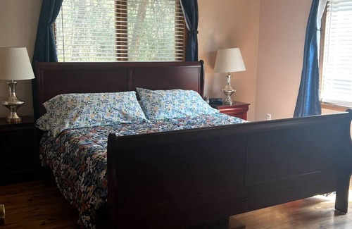 Spokane Casa | Five Mile -3 bed 1 bath unit