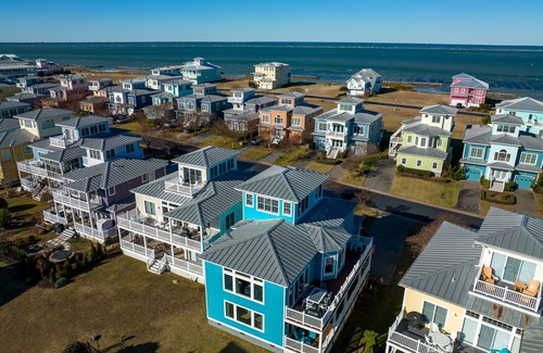 Cape Charles Casa | Five Minute Walk to the Beach Sleeps 11
