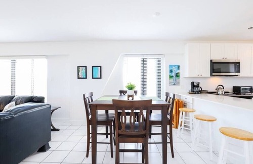 Rosendal Apartamento | Five O'clock Somewhere Condo