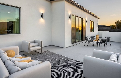 Southwest Village Casa | FIVE ON 5TH - POOL & CAMELBACK MOUNTAIN VIEWS