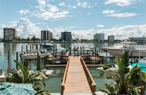 Bay Esplanade Casa | Five Palms Suite 210 - Daily - Weekly - Monthly