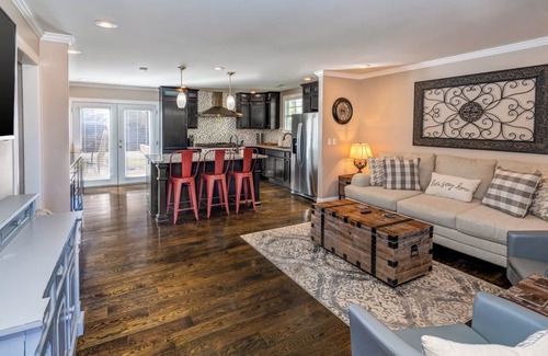 Lockeland Springs Casa | Five Points Bungalow