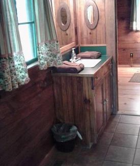 Hot Springs Casa | Five Points Lake Hamilton Cabin A