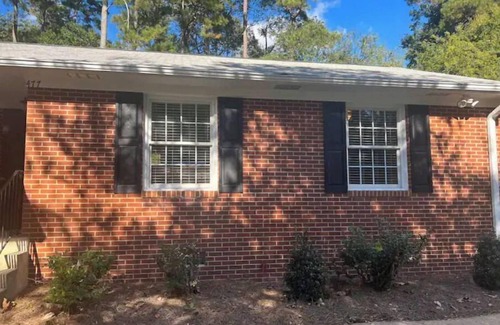 Athens Condominio | Five Points neighbor. Located 1.4 from UGA stadium.