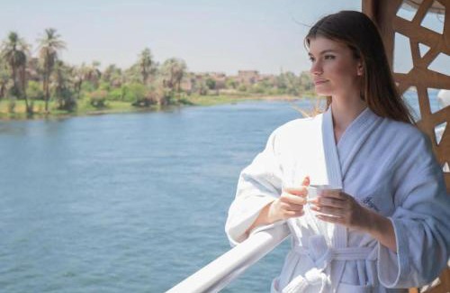 Aswan Alquiler De Eote | Five Stars Nile Cruise from Luxor to Aswan 4 nights included sightseeing