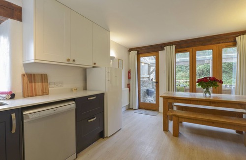 Kingsbridge Cabaña | Fixit Cottage