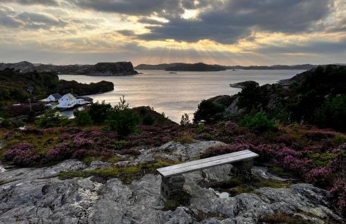 Fjell Apartamento | Fjord-View Retreat with Free Parking and Fast Internet