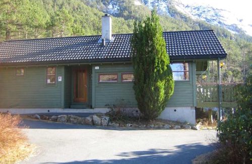Lyngstranda Casa | Fjordhytte-41 mit mietbarem 9,9 PS Motorboot am Hardangerfjord
