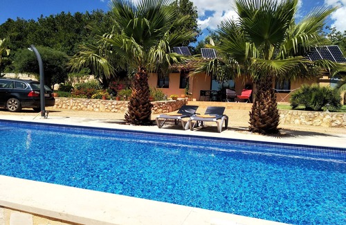 Manacor Casa | Casa pequeña, piscina, terraza, vistas, WiFi, posible nudista