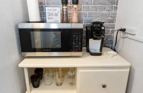 Watertown Apartamento | FL Springs King Hideaway, Jacuzzi Tub