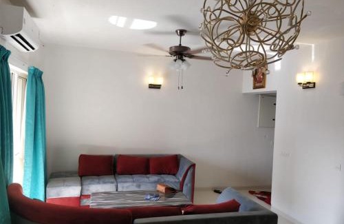 Chinar Park Casa | FLAGSHIP AIRPORT GUEST HOUSE