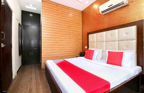 Zirakpur Hotel | OYO Flagship 70179 Hotel Sangam Pacific