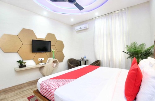 Zirakpur Hotel | OYO Flagship 70179 Hotel Sangam Pacific