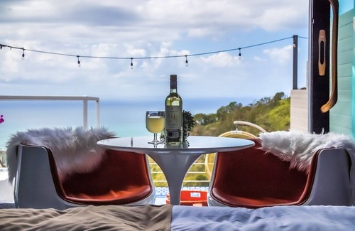 Pinales Apartamento | Flamboyán Suite-W/Private & heated Pool /ADULTS ONLY