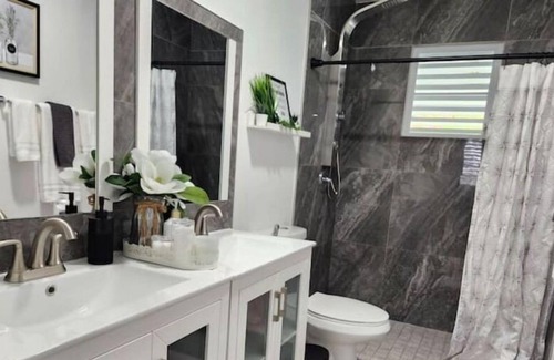 Juana Diaz Casa | Flamboyan Breezes/ 3 Bedroom Home