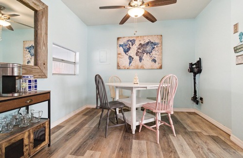 Flamingo Bay Cabaña | Flamingo Bay Cottage 3 Bedroom Cottage by RedAwning
