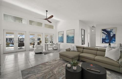 Vanderbilt Beach Casa | Flamingo Beach House - Water Lot - Canal View