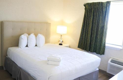 Panama City Beach Hotel | Flamingo Hotel & Tower