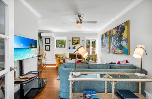 Flamingo Parks Casa | Flamingo Park Gem: Historic Charm!