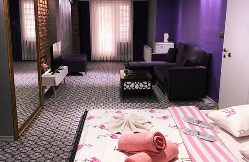 Cumhuriyet Hotel | Flamingo Suit