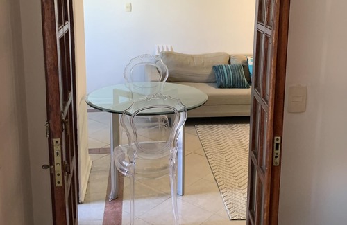 Alphaville Industrial Casa | Flat Ótima Localização em Alphaville