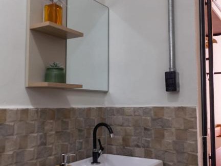 Serra Negra Apartamento | FLAT 1 - Jardim Serrano - CASAL Wi-Fi Estacionamento SMART TV