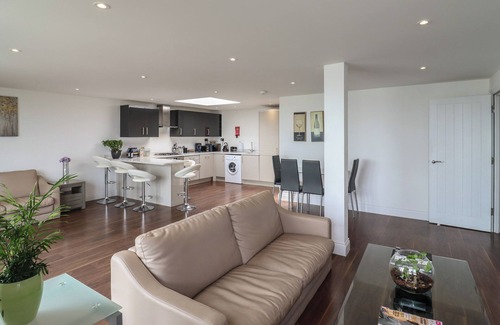 Holland-On-Sea Cabaña | FLAT 10, family friendly, country holiday cottage in Holland-On-Sea