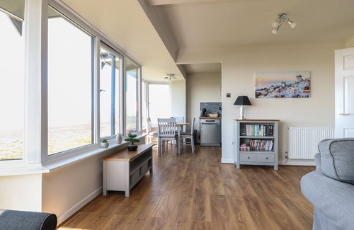 Knott End-on-Sea Cabaña | Flat 3, Sandridge Court