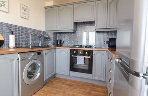 Knott End-on-Sea Cabaña | Flat 3, Sandridge Court