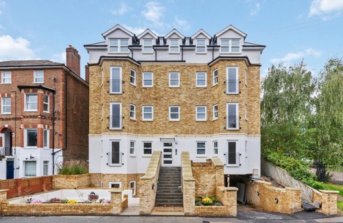 Leatherhead Apartamento | Flat 4 Saarb Apartments