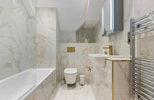 Leatherhead Apartamento | Flat 4 Saarb Apartments