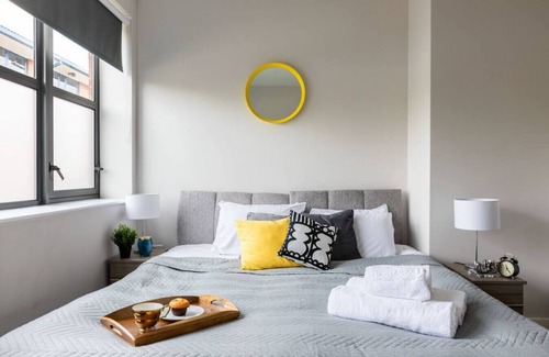 Watford Apartamento | Flat 5 · homely - Watford Premier Apartment (Warner Bros)