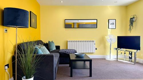 The Lanes Apartamento | Flat 5 mins away from beach!