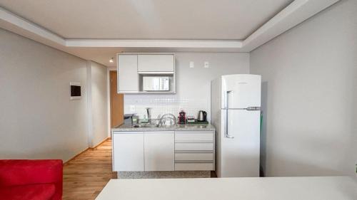 Vila Onze Apartamento | Flat Aconchegante no Centro, com Sofá e Geladeira