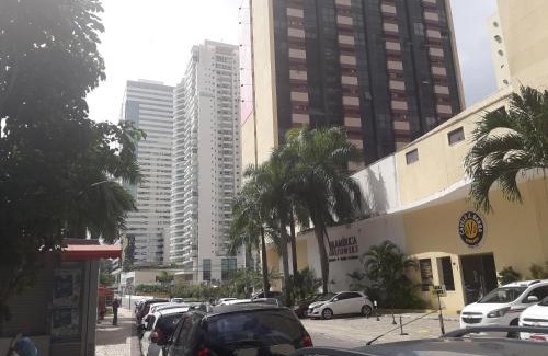 Caminho das Arvores Apartamento | Flat Athenas América ao lado do Salvador Shopping