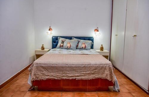 Morro do Maluf Apartamento | Flat c varanda na Praia de Pitangueiras-Guaruja SP