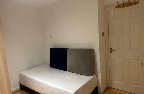 Luton Apartamento | Flat Close To Leagrave Station Luton Airport