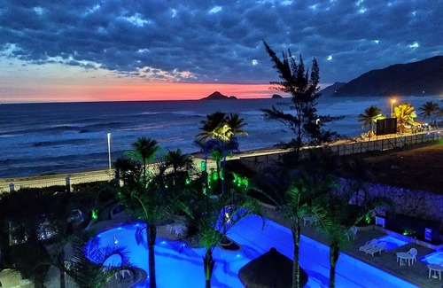 Recreio dos Bandeirantes Complejo | flat foot on the sand