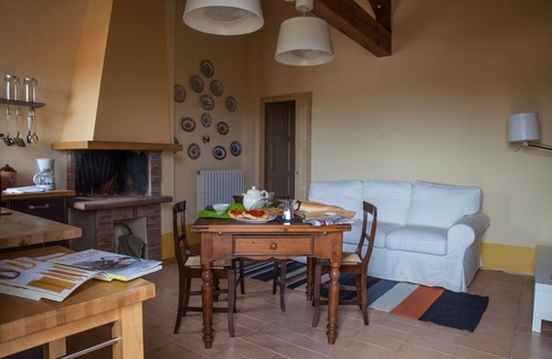 Fossombrone Otro | Country Resort en Isola Di Fano con 1 habitaciones, capacidad 3