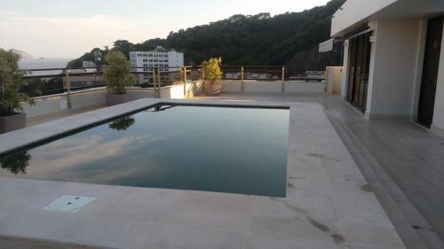 Leblon Apartamento | Flat in Leblon Inn with Pool, Wi-Fi and Sauna