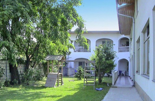 Podersdorf am See Apartamento | Flat in Podersdorf am See with balcony