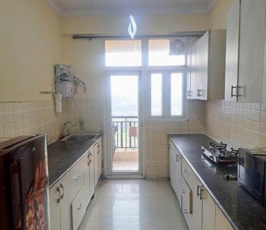 Ghaziabad Apartamento | Flat in Saviour